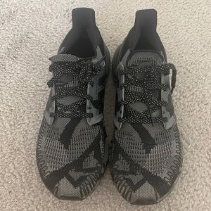 Adidas Ultra boost 20 geometric black